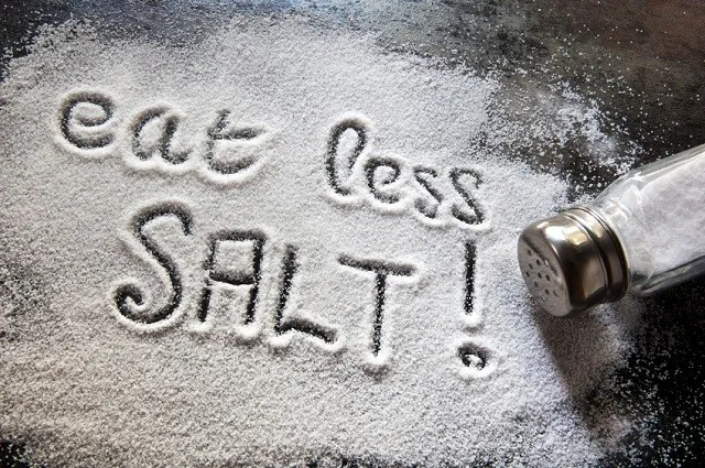 Không nên ăn nhiều muối nếu muốn giảm cân eat clean