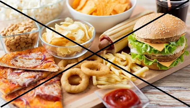 Chất béo trong thức ăn nhanh không phù hợp với chế độ ăn eat clean